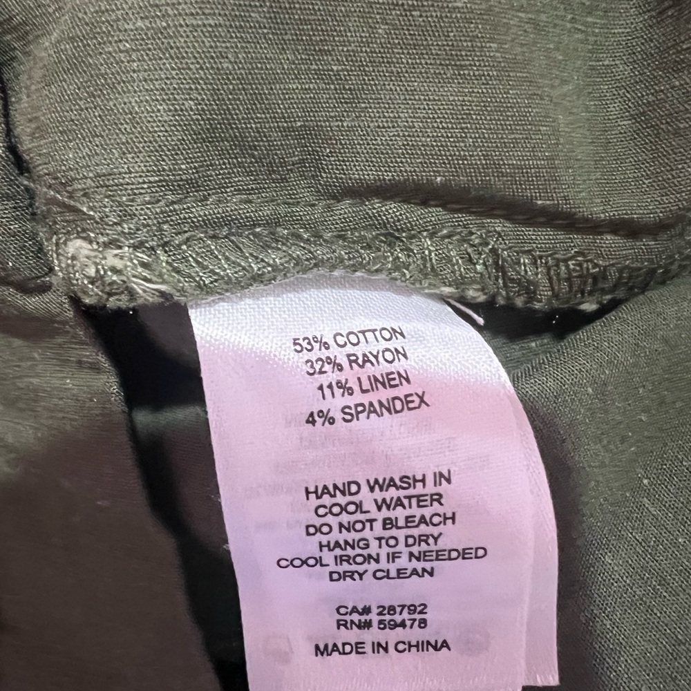 Nicole Miller Dark Green Women's Cargo Shorts - Picture 4 of 4